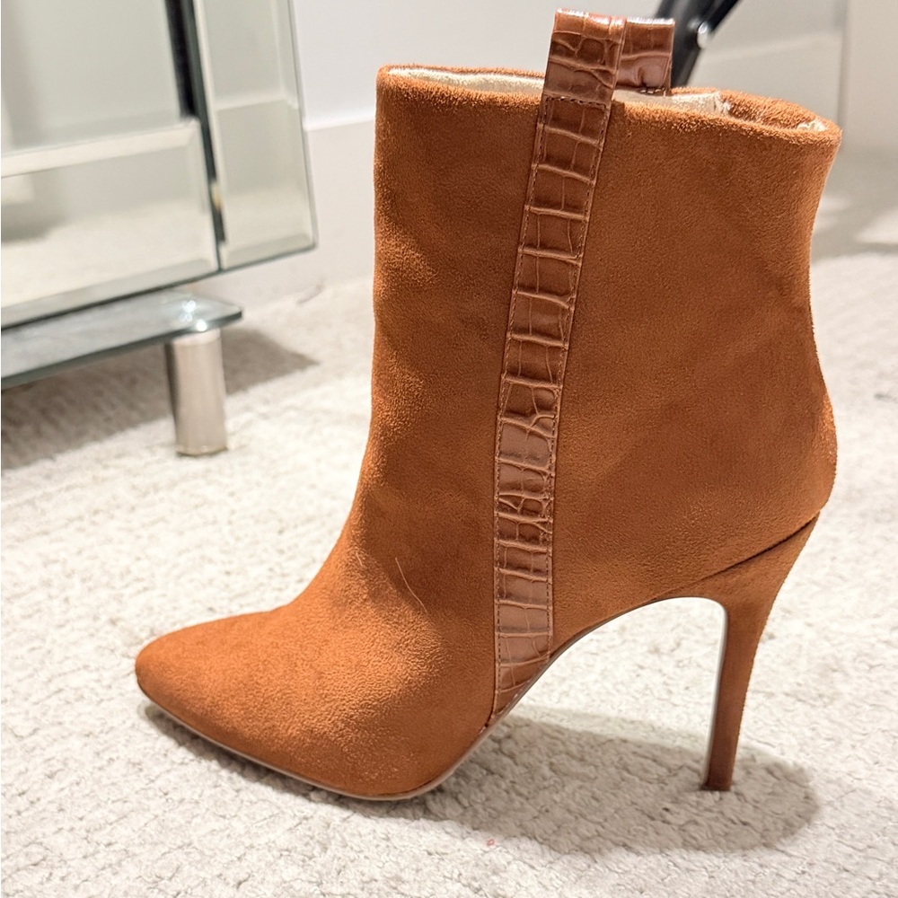 Chic Tan Suede Ankle Boots